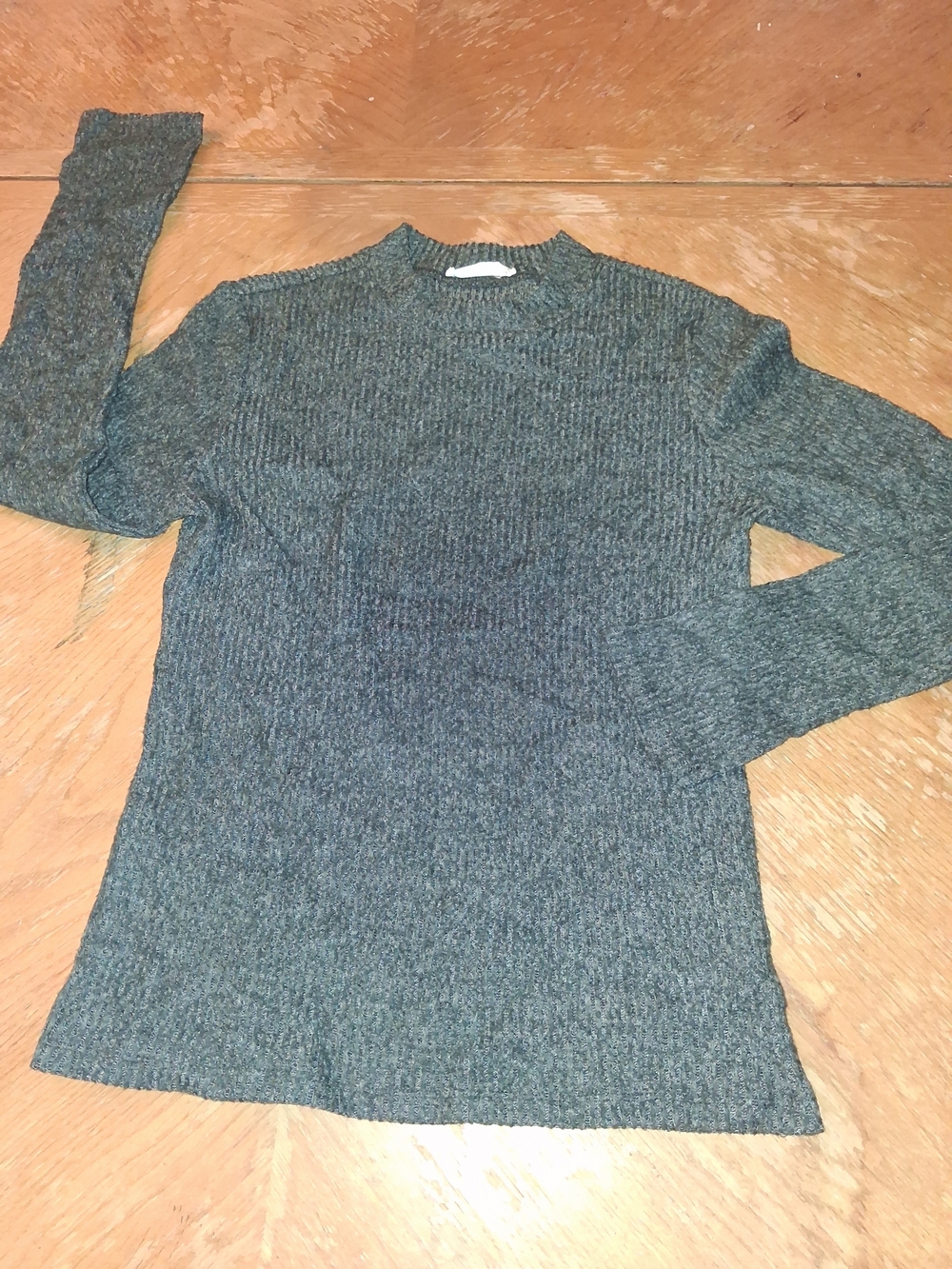 Double Zero Ribbed Crewneck Sweater - Charcoal Gray